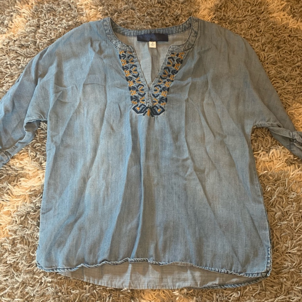 Women’s denim top